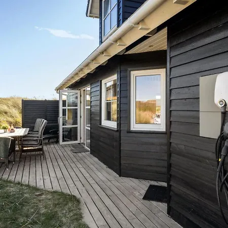 Holiday home Maren - 150m From The Sea In Nw Jutland By Interhome *